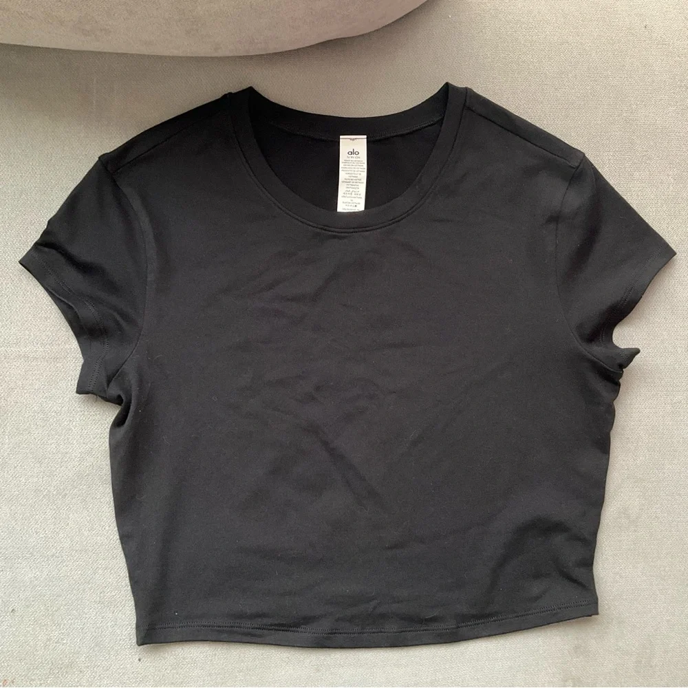 Alo Yoga Alosoft Crop Finesse Short Sleeve Black S